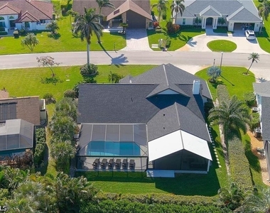 2307 Queens Way - Photo Thumbnail 40