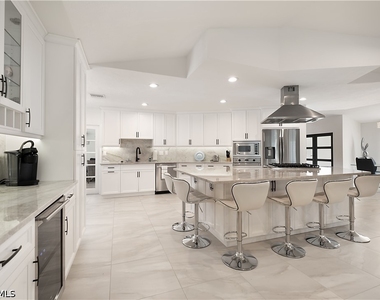 2307 Queens Way - Photo Thumbnail 14