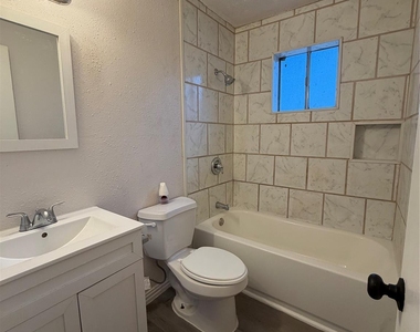 1614 Vauthier Street - Photo Thumbnail 8