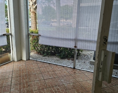 108 Santa Clara Drive - Photo Thumbnail 4