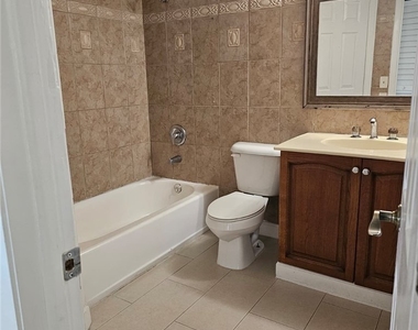 108 Santa Clara Drive - Photo Thumbnail 6