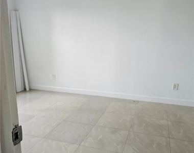 108 Santa Clara Drive - Photo Thumbnail 9
