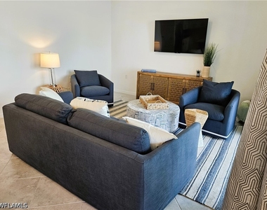 5835 Double Eagle Circle - Photo Thumbnail 2