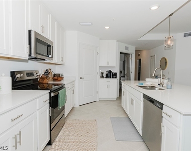 5433 Double Eagle Circle - Photo Thumbnail 7