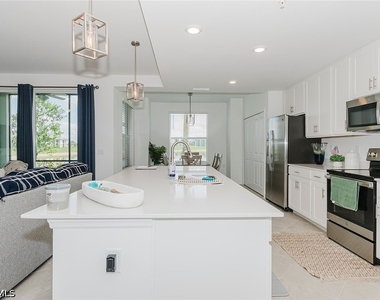 5433 Double Eagle Circle - Photo Thumbnail 9