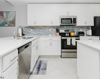 6047 Ellerston Way - Photo Thumbnail 8