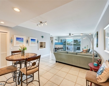 4530 Gulf Shore Boulevard N - Photo Thumbnail 15