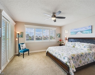 4530 Gulf Shore Boulevard N - Photo Thumbnail 23
