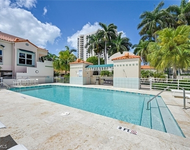 4530 Gulf Shore Boulevard N - Photo Thumbnail 46
