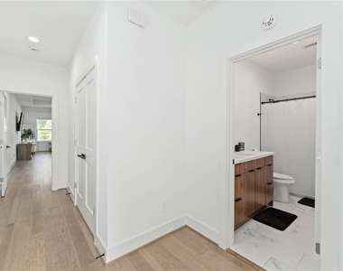 3034 Gray Street - Photo Thumbnail 18