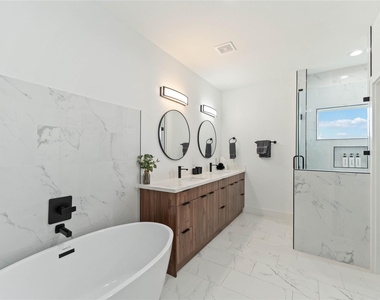 3034 Gray Street - Photo Thumbnail 11
