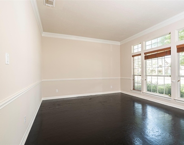 24319 Bay Hill Boulevard - Photo Thumbnail 13