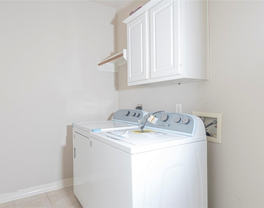 24319 Bay Hill Boulevard - Photo Thumbnail 7