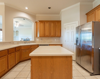 24319 Bay Hill Boulevard - Photo Thumbnail 6