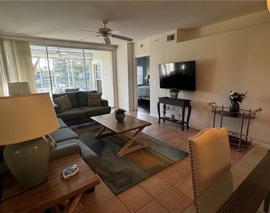 7518 Silver Trumpet Lane - Photo Thumbnail 6