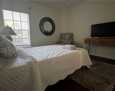 7518 Silver Trumpet Lane - Photo Thumbnail 15