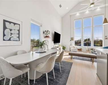 3107 Webster Street - Photo Thumbnail 7
