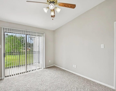 4211 Clay Hill Drive - Photo Thumbnail 12