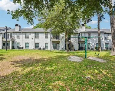 4211 Clay Hill Drive - Photo Thumbnail 16