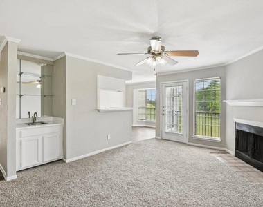4211 Clay Hill Drive - Photo Thumbnail 11