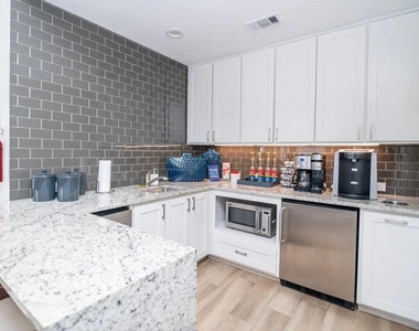 4211 Clay Hill Drive - Photo Thumbnail 20