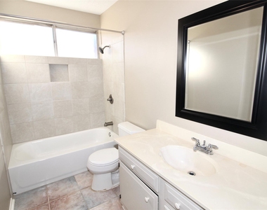 16731 Rippling Mill Drive - Photo Thumbnail 6