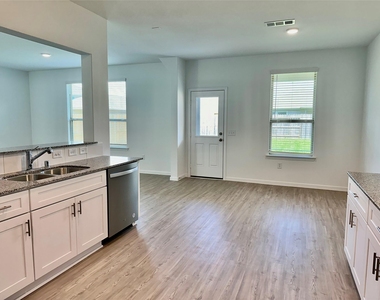 16530 Pine Arrow Drive - Photo Thumbnail 3