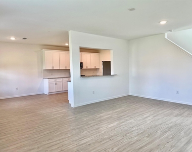 16530 Pine Arrow Drive - Photo Thumbnail 15