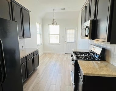 15822 Lost Anchor Way Lane - Photo Thumbnail 3