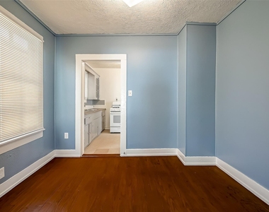 2611 Tierwester Street - Photo Thumbnail 6