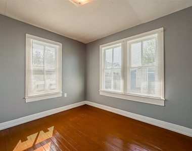 2611 Tierwester Street - Photo Thumbnail 17