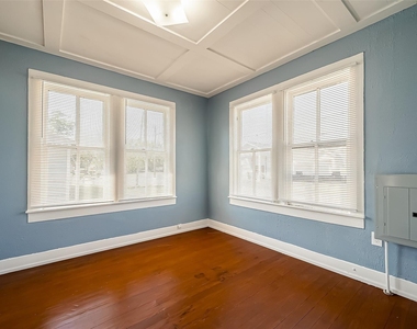 2611 Tierwester Street - Photo Thumbnail 13