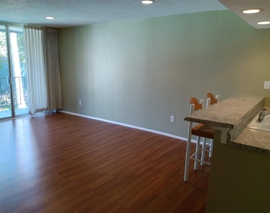 12500 Melville Drive - Photo Thumbnail 3