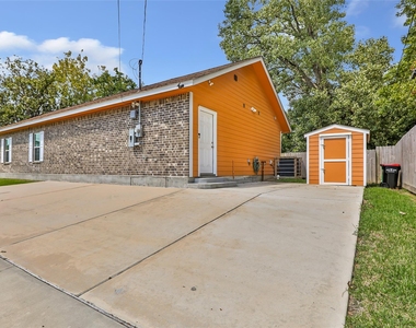 520 E Defee Avenue - Photo Thumbnail 4