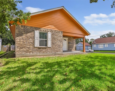 520 E Defee Avenue - Photo Thumbnail 2