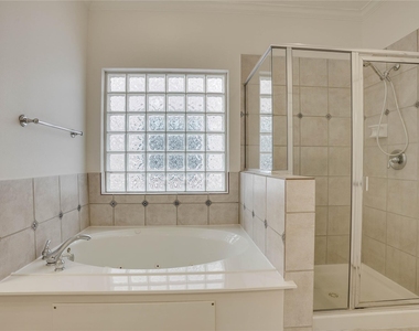 3015 W Park At Fairdale - Photo Thumbnail 10