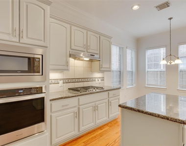 3015 W Park At Fairdale - Photo Thumbnail 3