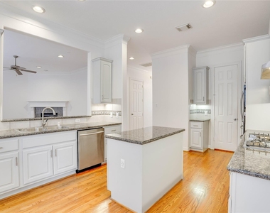 3015 W Park At Fairdale - Photo Thumbnail 4
