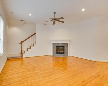 3015 W Park At Fairdale - Photo Thumbnail 5