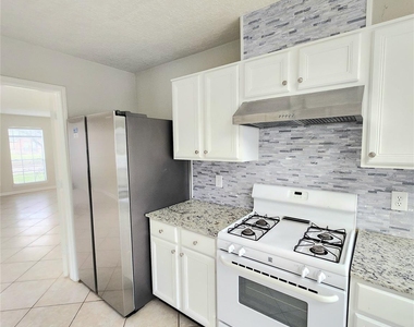 14335 Berrington Drive - Photo Thumbnail 4