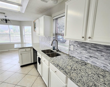 14335 Berrington Drive - Photo Thumbnail 3