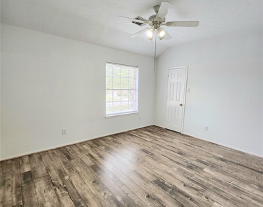 14335 Berrington Drive - Photo Thumbnail 17