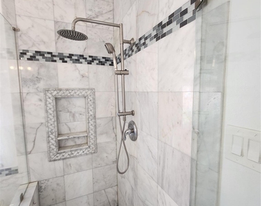 14335 Berrington Drive - Photo Thumbnail 12