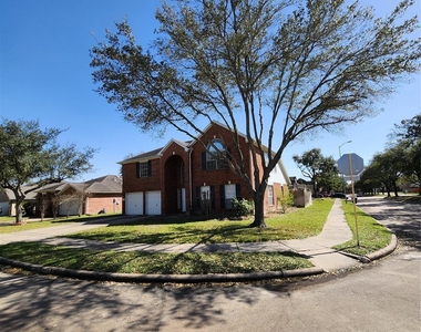 14335 Berrington Drive - Photo Thumbnail 33