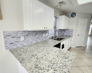 14335 Berrington Drive - Photo Thumbnail 6
