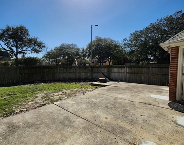 14335 Berrington Drive - Photo Thumbnail 30