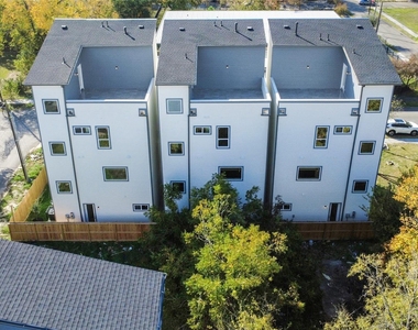 3229 Tuam Street - Photo Thumbnail 36