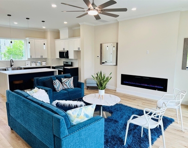 3229 Tuam Street - Photo Thumbnail 10