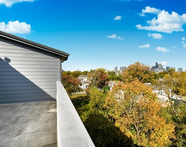 3229 Tuam Street - Photo Thumbnail 33