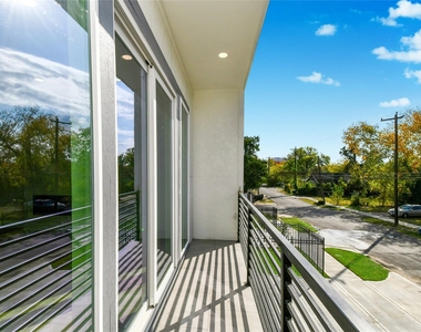 3229 Tuam Street - Photo Thumbnail 16